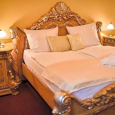 Zamek Kamenny Dvur 4* Františkovy Lázně