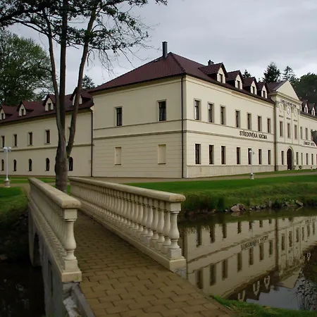 Zamek Kamenny Dvur Hotel 3*