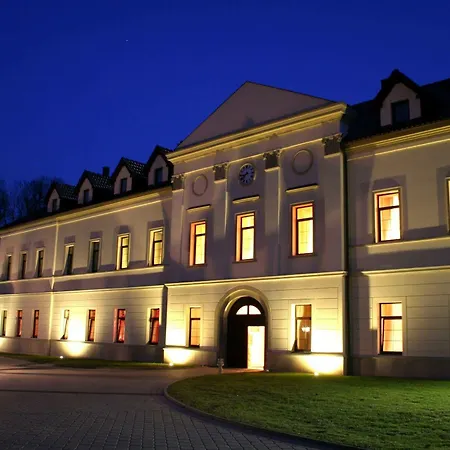 Hotel Zamek Kamenny Dvur 4*