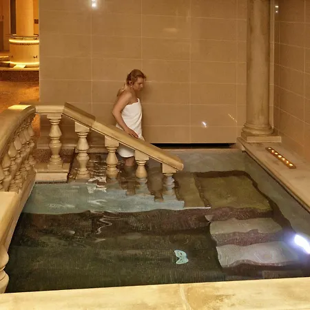Zamek Kamenny Dvur 4* Františkovy Lázně